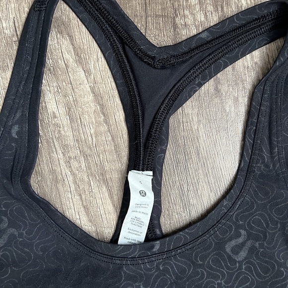 Woman’s Lululemon Tank - Picture 2 of 3